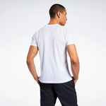 Remera Reebok Graphic Reebok Linear Read