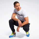 Remera Reebok Graphic Reebok Linear Read