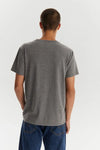 Remera Levis Graphic set in neck dark