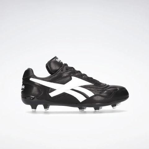 Botin Reebok Essence FG