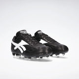 Botin Reebok Essence FG