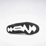 Botin Reebok Essence TG