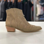 Bota corta Shuz